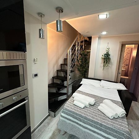 Fox Holiday Home In The Port 那不勒斯 外观 照片