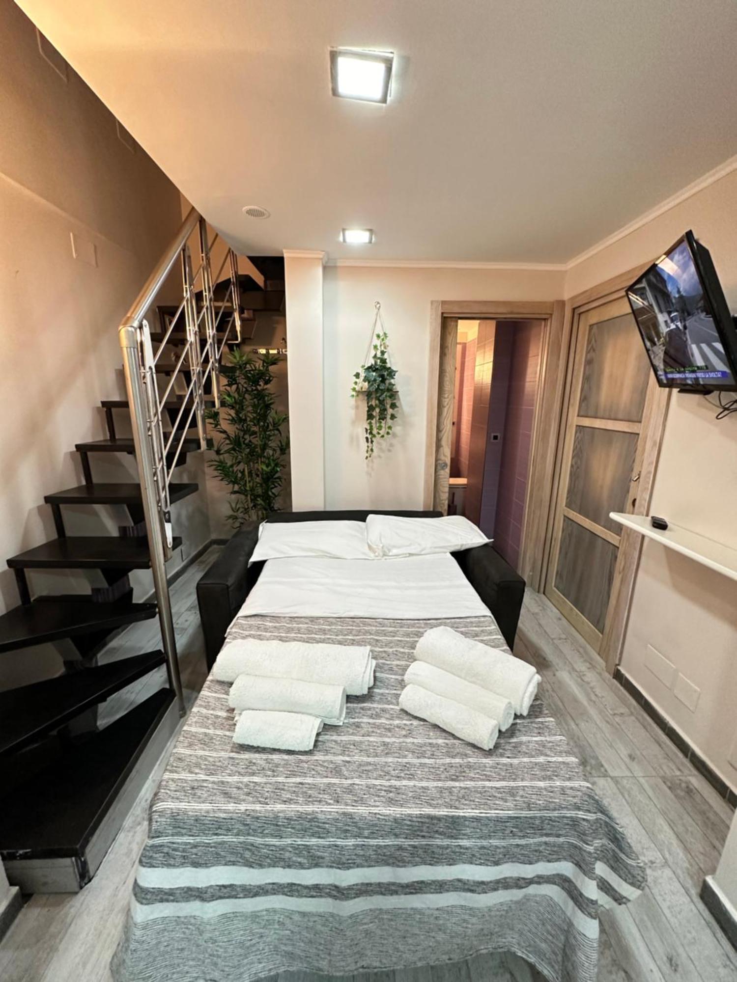 Fox Holiday Home In The Port 那不勒斯 外观 照片